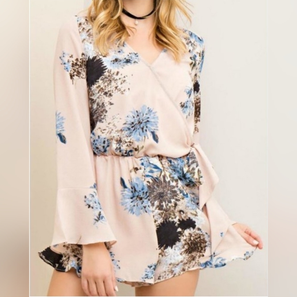 ENTRO Floral Wrap Romper Beige Cream Blue Surplice Long Bell Sleeve Boho Sz S